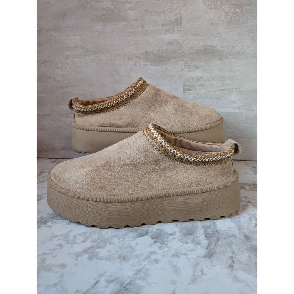 Olivia & Kate Women’s Size 11 Tan Platform Clogs Faux Suede Fur Lined Shoes